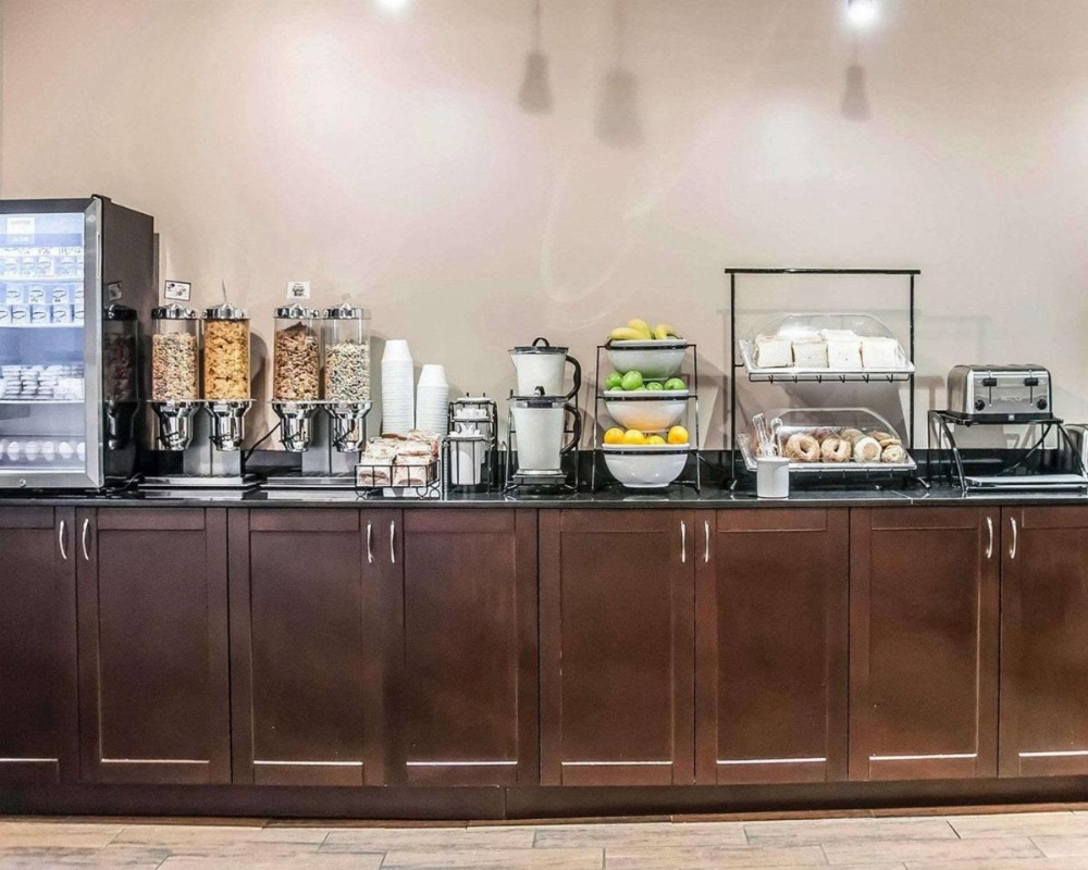 Comfort Inn Laval Main image