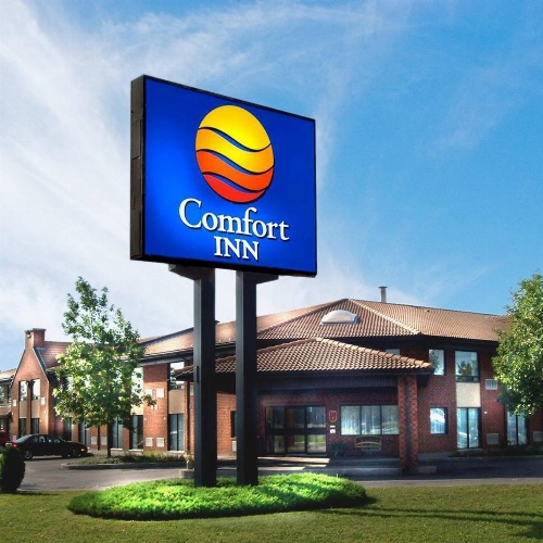Comfort Inn Laval image 1