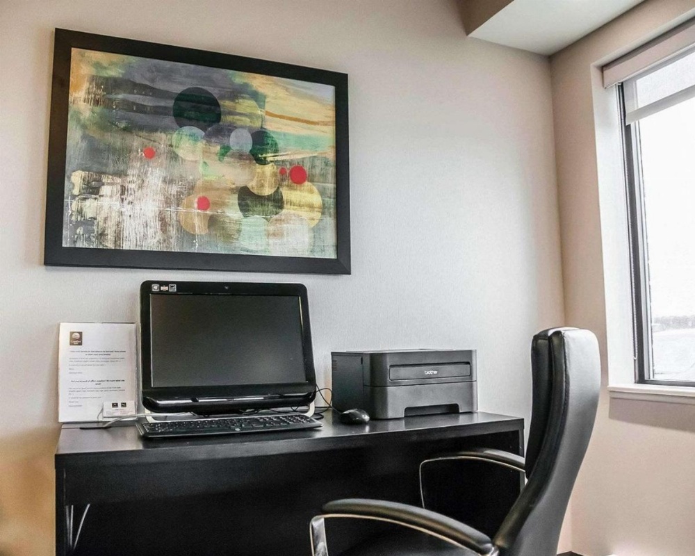Comfort Inn Laval Image 10